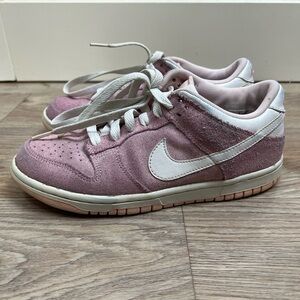 Nike Kids Sneakers in Pink and White